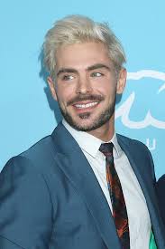 Photogallery of zac efron updates weekly. Das Vermogen Von Zac Efron Wie Reich Ist Der Schauspieler