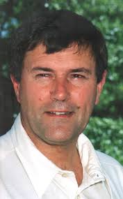 n Huldeblyk aan Douglas D'Barcayce Davis (4 September 1943