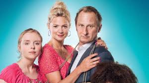 La famille traoré, une famille en or !!! Une Famille A Louer En Streaming Direct Et Replay Sur Canal Mycanal