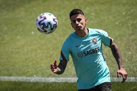 Vamos anunciar uma nova regra. Joao Cancelo Ja Esta Em Portugal Para Cumprir Quarentena Euro 2020 Sapo Desporto