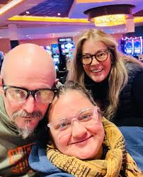 Baby it's cold inside , crazy busy doin new studio stuff & a secret  commission, excited for new year /new studio ,, environment always has a  huge effect