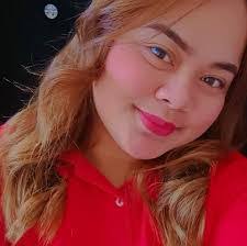 Aileen Gamboa's Instagram, Twitter & Facebook