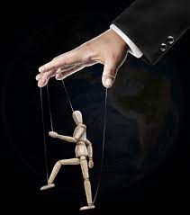 Comment savoir si votre patron est un manipulateur ? - Envie d'être Soi