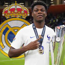 FAN10 - 🚨 OBJETIVO: TCHOUAMENI🇫🇷👀 De acuerdo con el Diario MARCA, el  Real Madrid ha preguntado al AS Mónaco por el contención francés Aurélien  Tchouaméni de 21 años de edad tras su