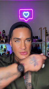 #perfumelover #newperfume #hudabeauty #hudabeautyeasybake #huda  #perfumereview #arabicperfumes #easybakeperfume