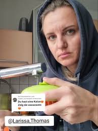 Exploring Larissa and Thomas' Feline Adventures