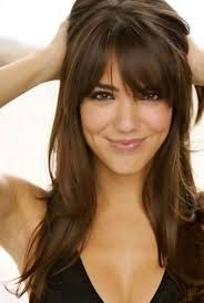 Stufenschnitt frisuren mit pony sind und bleiben immer im trend. Lange Layered Frisuren Mit Pony Fur Ovale Gesichter Frisur Lange Haare Pony Frisur Langes Gesicht Kurze Haare Mit Pony