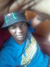 Ronaldinho or Zinedine Zidane? 🤔