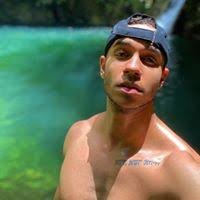 6 "Chris Caires" profiles