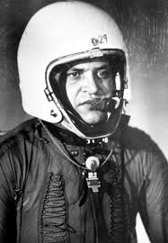 Gary Powers: The U-2 spy pilot the US did not love - BBC News