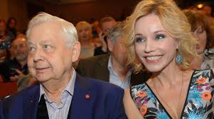 Зудина едва не разрыдалась после вопросов о табакове. Kak Slozhilas Zhizn Mariny Zudinoj Posle Smerti Olega Tabakova Gazeta Ru