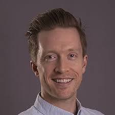 Muna Khalil's Instagram, Twitter & Facebook