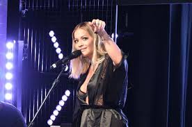 Rita ora may be all about girls on her latest single, but her attention was firmly focused on her boyfriend while holidaying in italy. Who Is Rita Ora Dating Rita Ora Boyfriend Husband