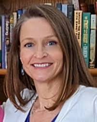 Amy Ettinger's Instagram, Twitter & Facebook