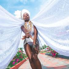 Kira Divine – etcetc