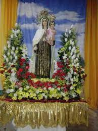 Contemplamos hoy una imagen, de carácter popular y de origen peruano. Virgen Del Carmen Parroquia Latinoamericana