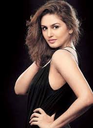 Pin On Hollywood Bollywood Popular Celebs Diet Workout
