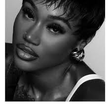 Tiara Hall (@TiaraHalliburt2)