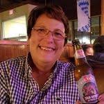 Lori Mowry's Instagram, Twitter & Facebook