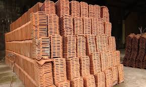 Di antara sekian banyak cat genteng terbaik, envi roof paint adalah cat serbaguna yang bisa diterapkan untuk bagian lain selain genteng. Yuk Kepo Inilah 5 Jenis Material Bangunan Yang Bisa Digunakan Sebagai Atap Rumah Cv Doa Jaya Konstruksi