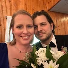 What are some wedding venues with on-site accommodations in the Lehigh  Valley area for 140-150 guests?