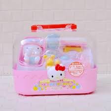 Avon bubble dreams hello kitty foam in a very beautiful, girlish package, the bottle has the shape of a soap bubble, it has 250 ml of gel. 4971413007886 Ean Hello Kitty Baby Bathing Case Set Japan Import Buycott Upc Lookup