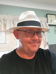 Hello, i use an airsense 10. Has any had a similar problem in that the  pressure builds well after low ramp up as to blow the mask seal? Even after  adjusting the