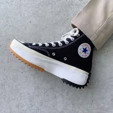 1 Lifestyle Media On Instagram Restock Converse Run Star Hike Noir Maintenant Disponible Chez Converse Sneakers Converse Run Star Hike Fashion Shoes