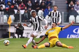 Dybala scored his 16th and 17th serie a goals of the season as juve emerged victorious over udinese at allianz stadium. Douglas Costa Photos Photos Juventus Vs Udinese Calcio Serie A Juventus Sports Jersey Sports