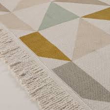 katoenen tapijt met veelkleurige grafische patronen 120x180 maisons du monde grafische patronen tapijt kleuren tapijt