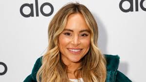 Bachelor in Paradise' Star Reveals Pregnancy