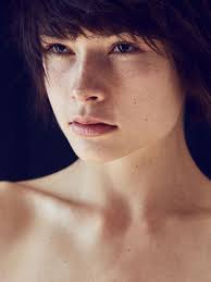 Anna October // Abel Bueno