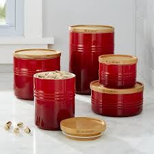 Storage can be beautiful and practical too, with these handy storage jars from le creuset. Le Creuset Stoneware Storage Jar With Wooden Lid Medium