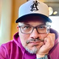 Derek Mathew's Instagram, Twitter & Facebook