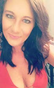 Who would have thought a selfie stick would be so useful in private spaces?! 11 Selfie Love Ideas Selfie Model Amazing Women