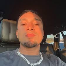 You saw me at the bar & didn't even say hi” What I saw at the bar: