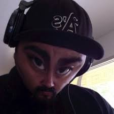 Sonia Derrick's Instagram, Twitter & Facebook