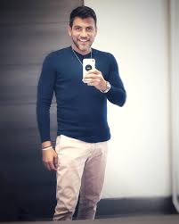 Mauricio barcelata pinedo (n.alvarado, veracruz, 5 de enero de 1970) conocido simplemente como mauricio barcelata, es un presentador de televisión y actor mexicano. Facebook