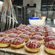 Rischart backhaus krapfen trailer filiale. Rischart Instagram Posts Photos And Videos Picuki Com