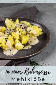 Rezept Fur Geheiratete Mehlklosse Gekocht In Gemusebruhe Mit Sahnesauce Und Kartoffeln Ist Ein S Vollwerternahrung Rezepte Vegane Abendessen Mittagsgerichte