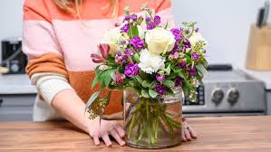 So send romantic flowers at any time is an expression of caring, but most especially for valentine's day, the lovers' holiday. 1 800 Flowers Review How To Order Flowers For Valentine S Day Reviewed