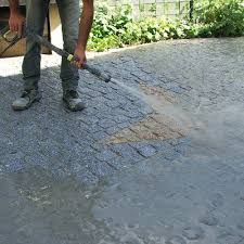 Pose De Paves En Granit Sur Une Terrasse Pavage De Jardin Decoration Jardin Exterieur Terrasse Pave