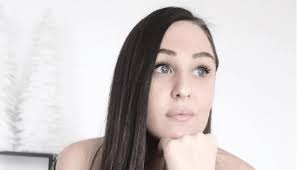 Anna rasmussen (blogger) was born on the 6th of june, 1996. Anna Rasmussen Avslorer Hvorfor Hun Trakk Seg Fra Rampelyset Jeg Talte Ikke Kritikken