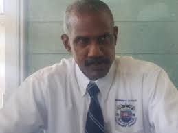 Manning's alumni from the Kingston, Savanna-la-mar, New York chapters and  an alum from England, participated in Mentoring Day at the school this  morning. Enjoy the album which features Principal Mr. Steve Gordon,