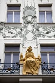 Ve věku 68 let zemřela filmová a divadelní herečka libuše šafránková. Princess Libuse Statue Prague Stock Photo Image Of Facade Legend 22962382