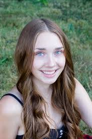 Keera Smith's Instagram, Twitter & Facebook