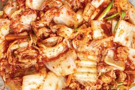 Kimchi, uzak doğu mutfağının en önemli yemekleri arasında yer almaktadır. Napa Cabbage Kimchi Momofuku Peachy Keen