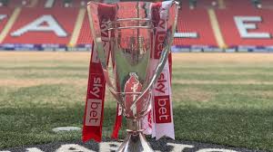 Suivez le classement ligue 1 conforama en direct pour la saison 2020/2021 : Get Your Picture Taken With The League One Play Off Trophy Cafc