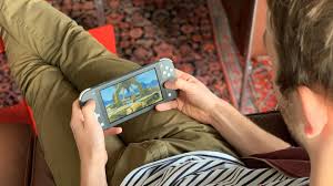 The nintendo switch lite may actually be better than the original switch. Switch Lite Im Test Diese Vier Dinge Gefallen Uns An Nintendos Neuer Konsole Stern De
