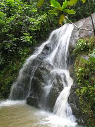 Traumhafter Wasserfall Auf Den Fidschis Fidschi Reisen Sehenswurdigkeiten